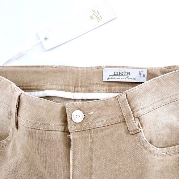 M miette High Waist hobo style cream color trim on the bottom with shells pants - Picture 10 of 14